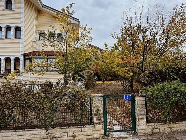 Gölbaşi, Ankara içerisinde satılık Villa