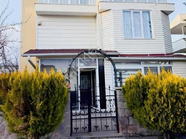 Gölbaşi, Ankara içerisinde satılık Villa