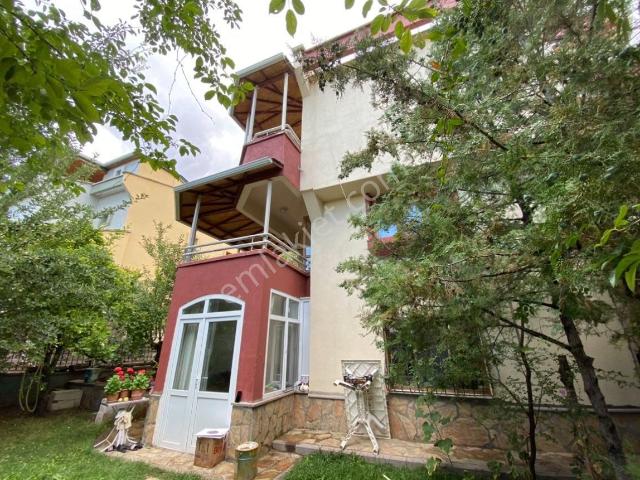 Gölbaşi, Ankara içerisinde satılık Villa