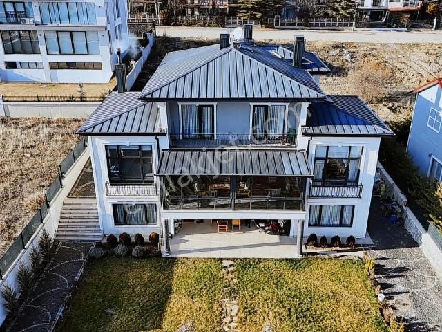 Gölbaşi, Karşıyaka Mahallesi içerisinde satılık Villa