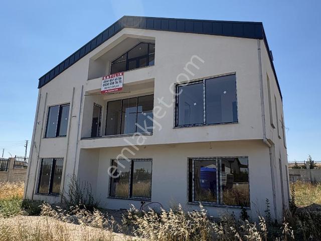 Gölbaşi, Ankara içerisinde satılık Villa