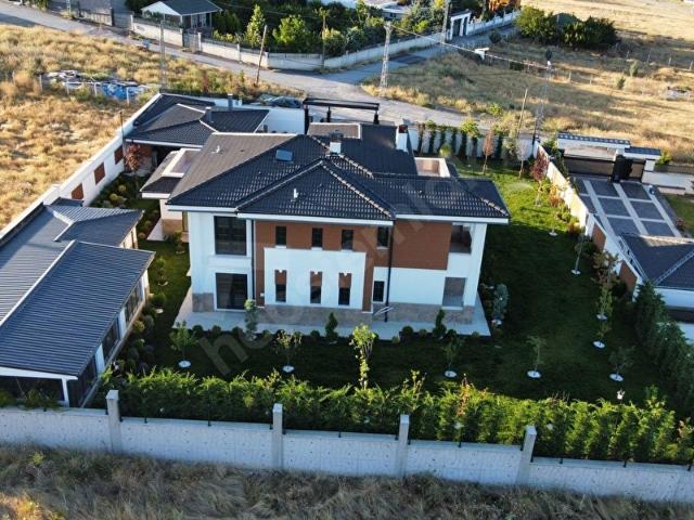 Gölbaşi, Ankara içerisinde satılık Villa