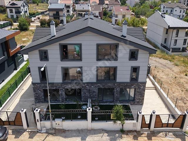 Gölbaşi, Ankara içerisinde satılık Villa