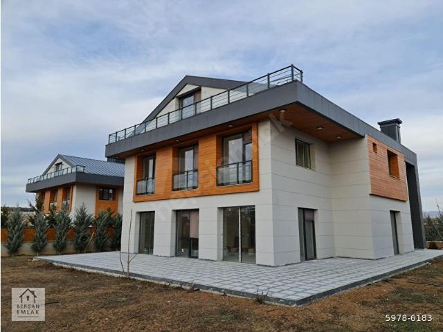 Gölbaşi, Ankara içerisinde satılık Villa