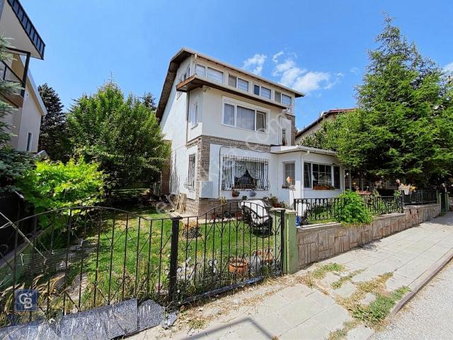 Gölbaşi, Karşıyaka Mahallesi içerisinde kiralık Villa