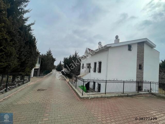 Gölbaşi, Karşıyaka Mahallesi içerisinde satılık Villa