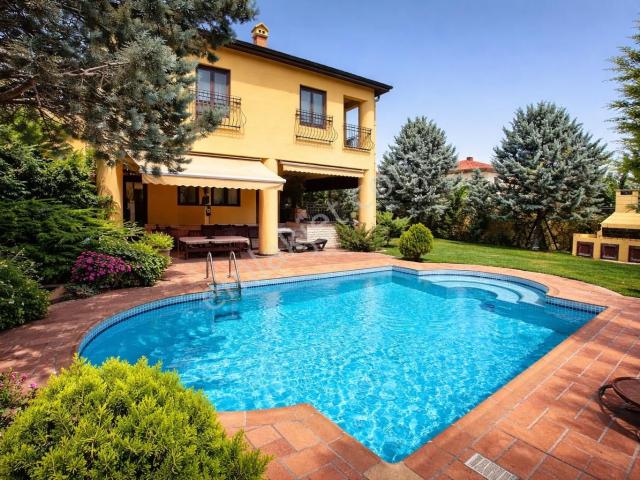 Gölbaşi, Ankara içerisinde satılık Villa