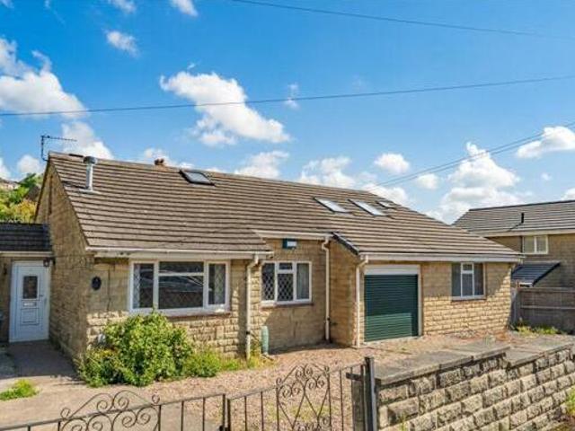 House for sale in Huddersfield, West Yorkshire