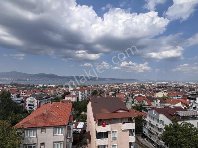 Gölcük, Kocaeli içerisinde satılık mülk