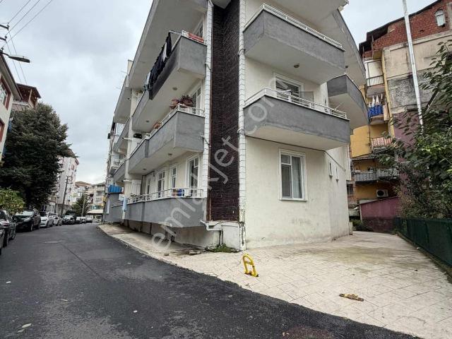 Merkez Mahallesi, Gölcük içerisinde satılık mülk