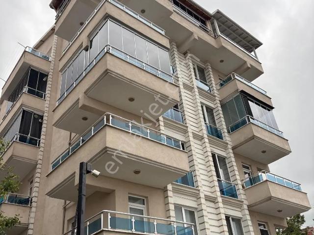 Yeni Mahallesi, Gölcük içerisinde satılık mülk