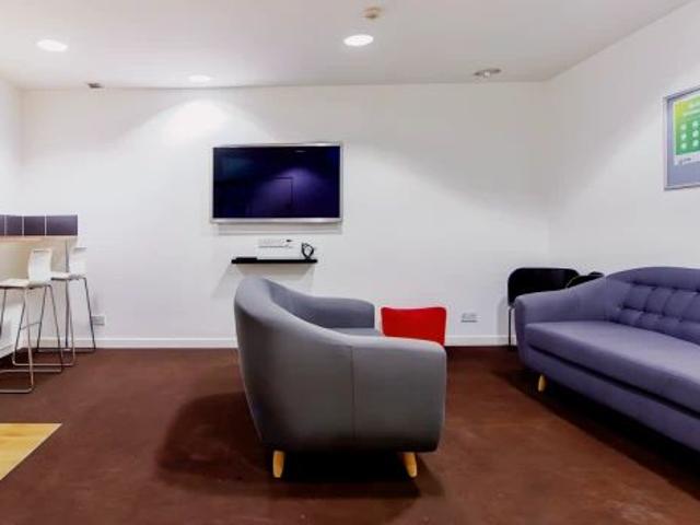 Room for rent in St Ebbes, The Slade