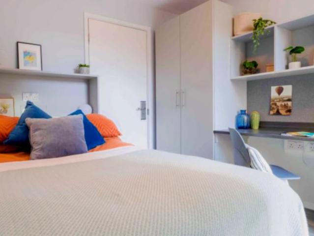 Room for rent in Finsbury, Greater London