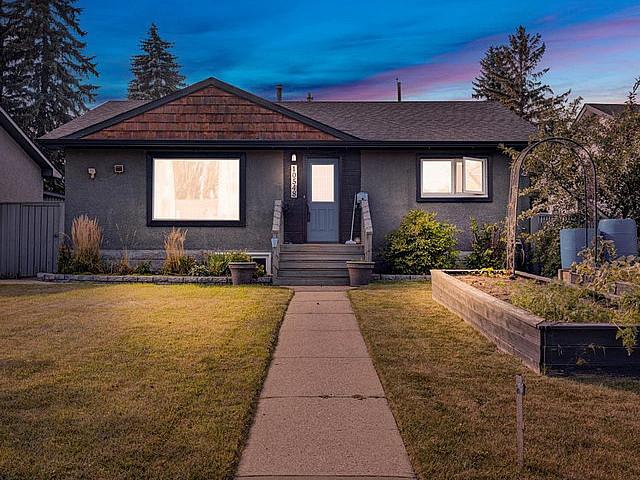 House for sale in Alberta