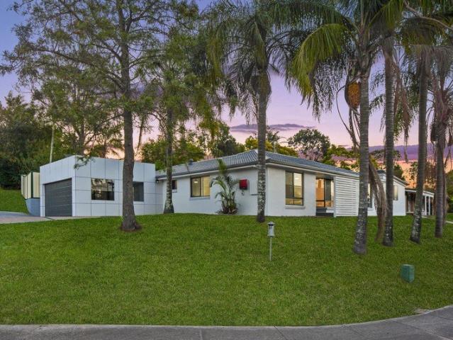 House for sale in Helensvale, Gold Coast City
