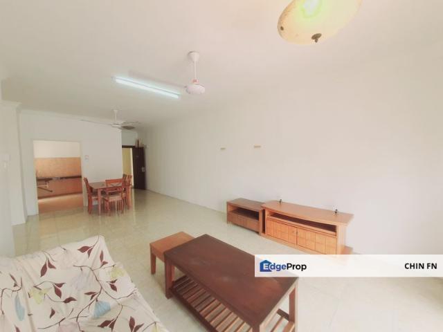 Condominium for sale in Malaka