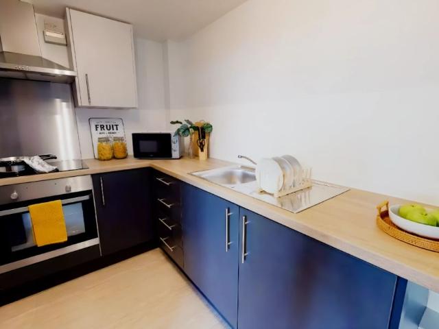 Studio for rent in St Ann's, Haddon
