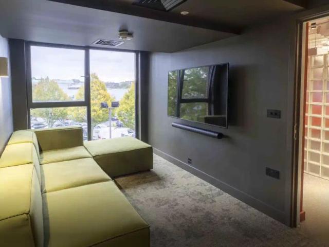 Room for rent in West Hampstead, Greater London
