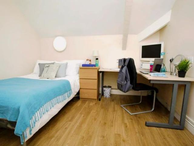 Room for rent in Georgia, Greater Manchester