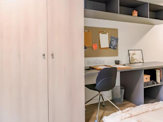Room for rent in Durham