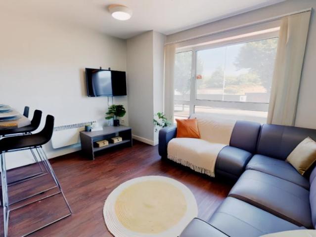 Room for rent in Fallings Park, West Midlands