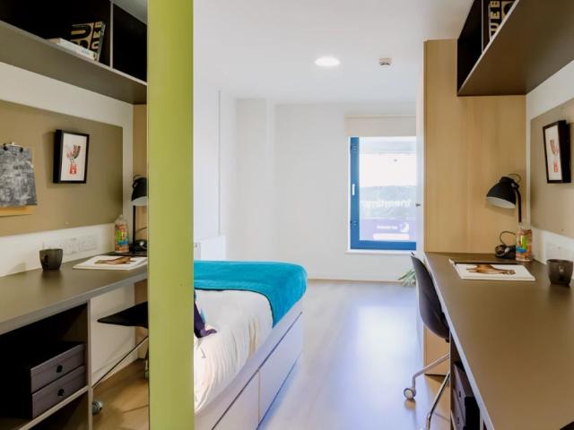 Room for rent in Durham