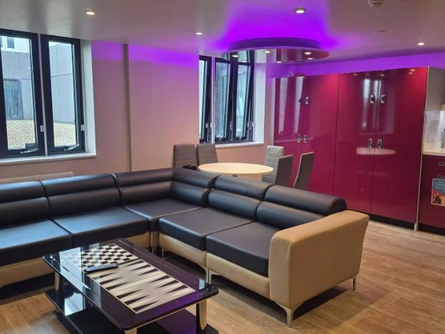 Room for rent in Bede Island, Leicester