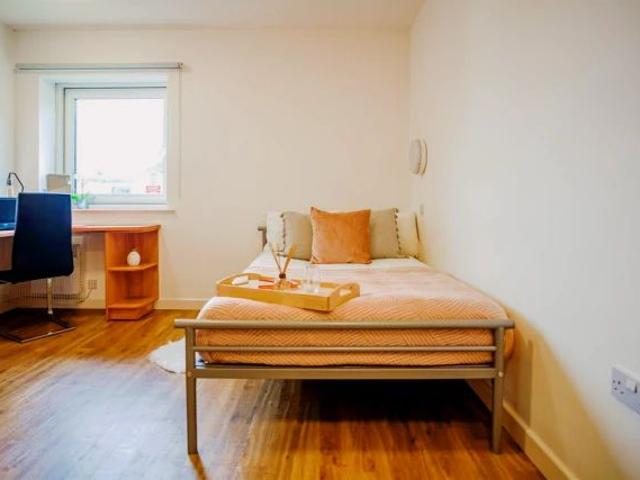 Room for rent in Watergate, Devon