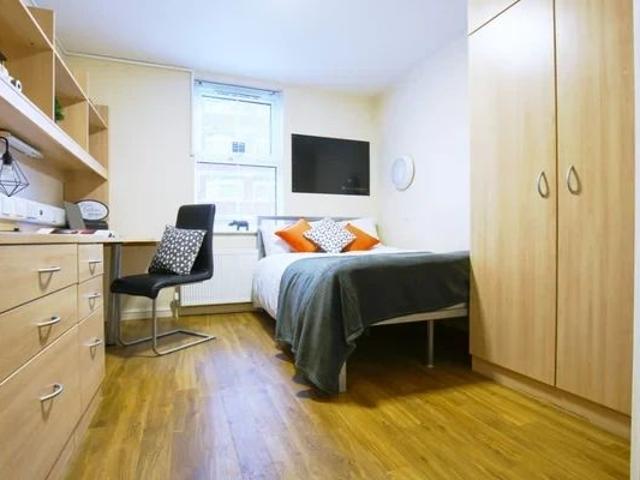 Room for rent in Georgia, Greater Manchester