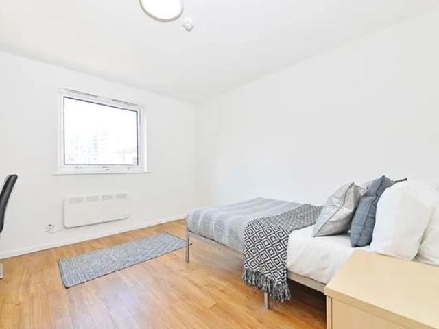 Room for rent in Georgia, Greater Manchester