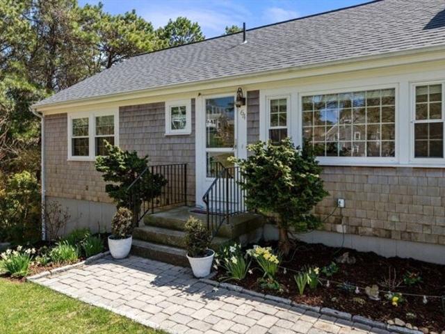 House for sale in Dennis
