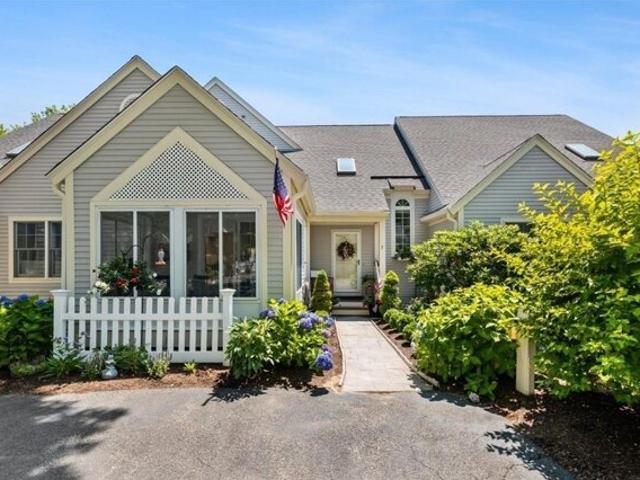 Condo for sale in Mashpee, Massachusetts