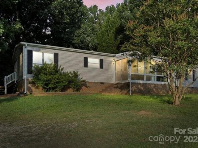House for sale in Catawba