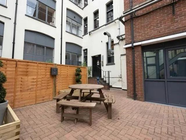 Room for rent in The Meadows, Haddon
