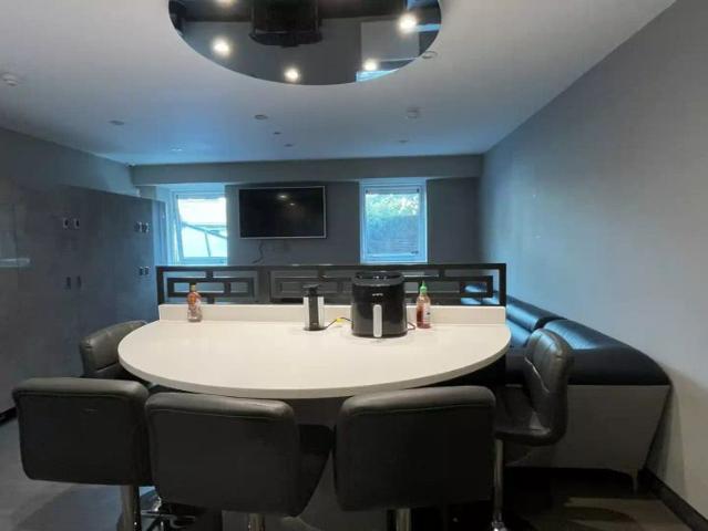 Studio for rent in St Ann's, Haddon