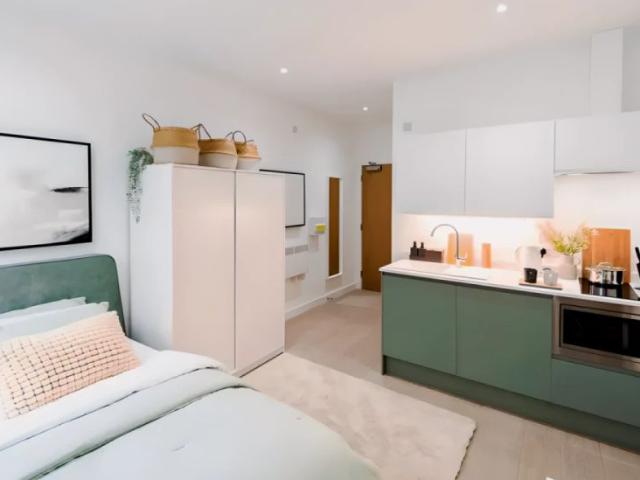 Studio for rent in Stoke, Stoke-on-Trent