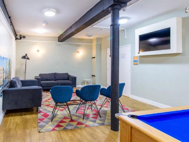 Room for rent in Haddon, East Midlands