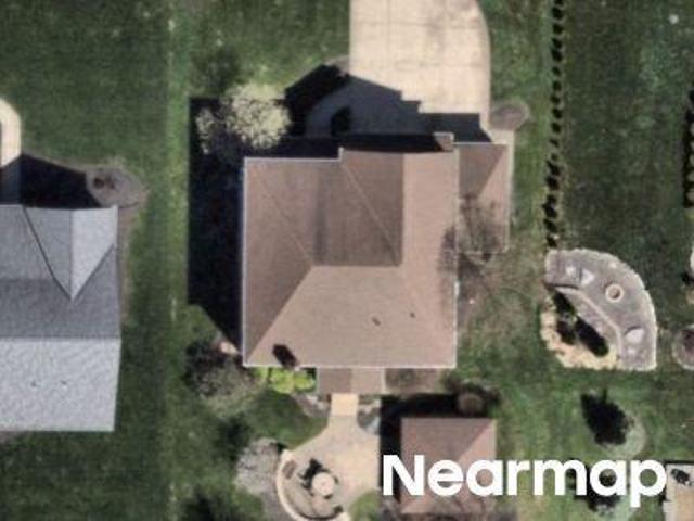 House for sale in Willoughby
