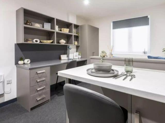 Studio for rent in Stoke, Stoke-on-Trent