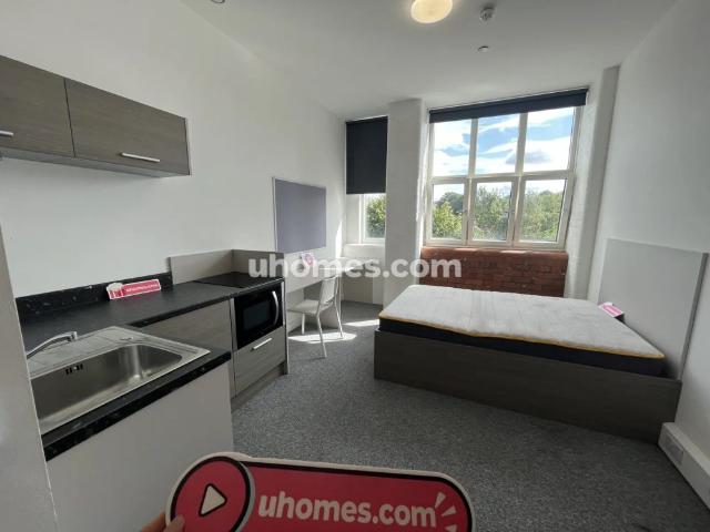 Studio for rent in Haddon, East Midlands