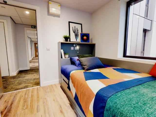 Studio for rent in Hillfields, West Midlands