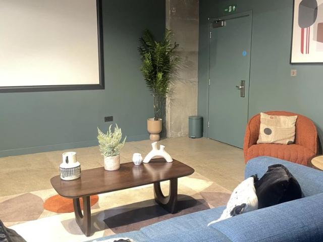 Studio for rent in North Kensington, Isle Of Man