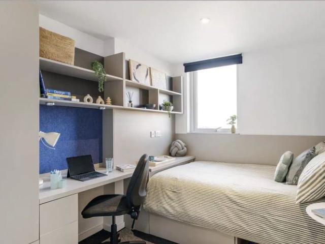 Studio for rent in Hillfields, West Midlands