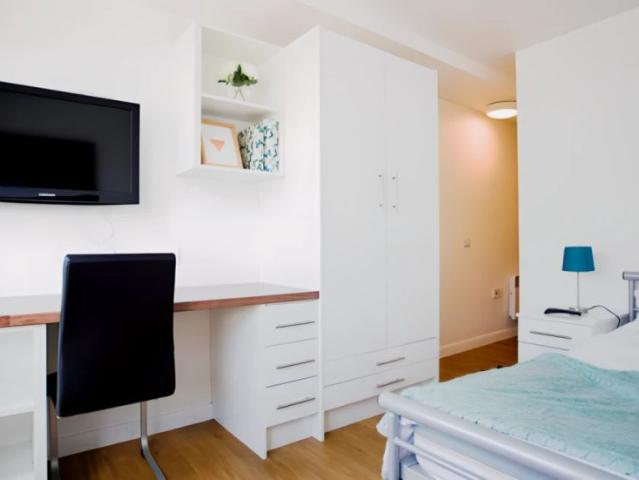 Studio for rent in St Ann's, Haddon