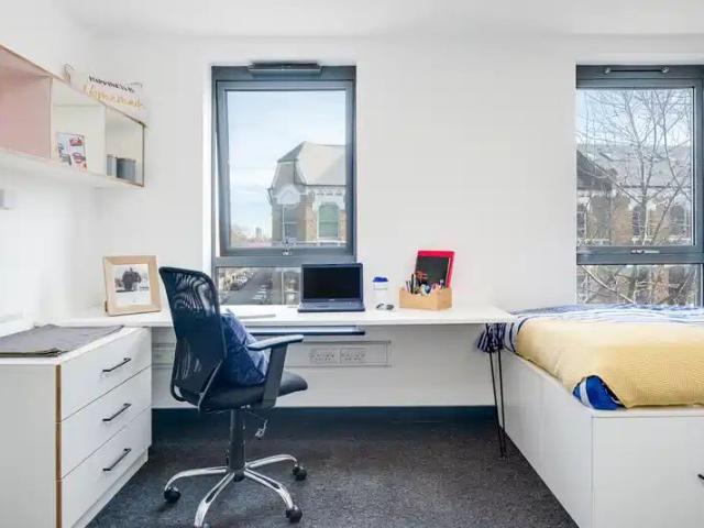 Studio for rent in Hammersmith, Isle Of Man