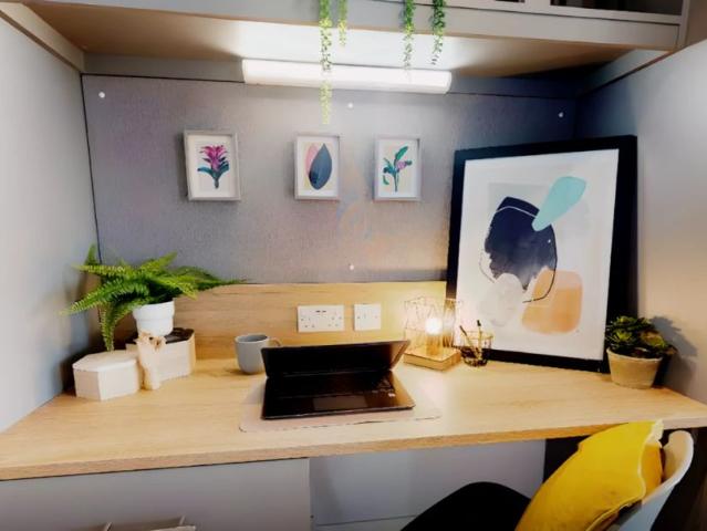 Studio for rent in Leylands, West Yorkshire