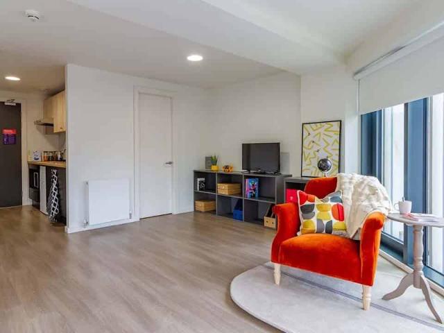 Studio for rent in Durham