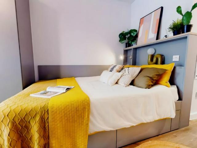 Studio for rent in St Ann's, Haddon