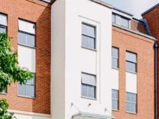 Studio for rent in Spike Island, Feckenham