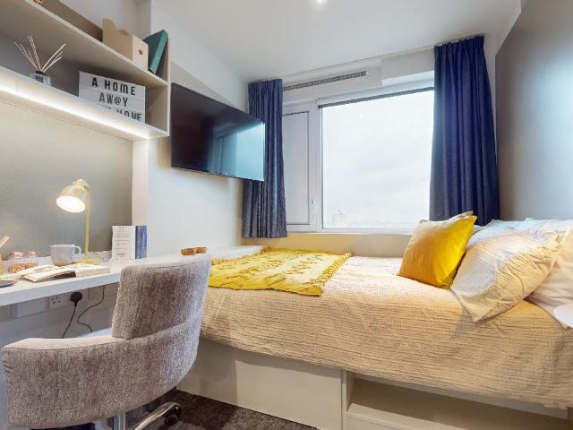 Room for rent in Vauxhall, Greater London